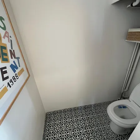 Dans Deauvillaise Avec Grand Jardin, Face à Royal, Entièrement Rénové, Vue Royal Et Vue Mer, 4 Couchages Appartamento